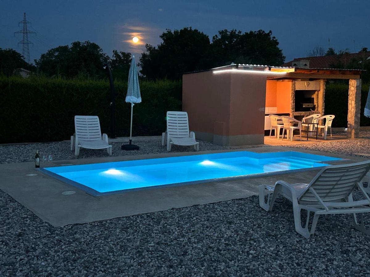 Dora House With Wifi And Outdoor Swimming Pool Villa Pula Exterior photo