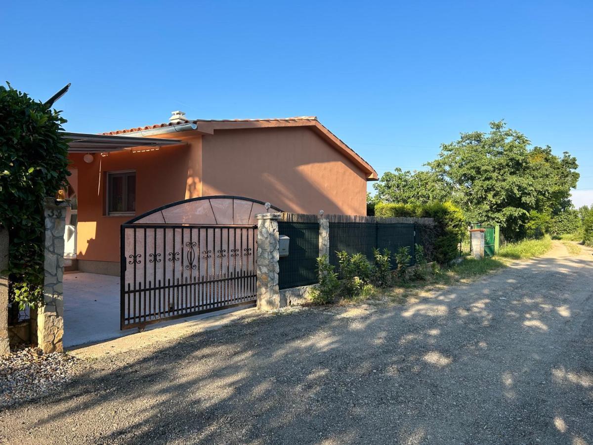 Dora House With Wifi And Outdoor Swimming Pool Villa Pula Exterior photo